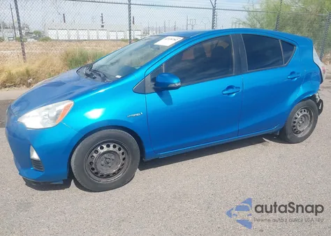 2012 Toyota Prius C Two z USA, uszkodzony, nr VIN JTDKDTB34C1019624